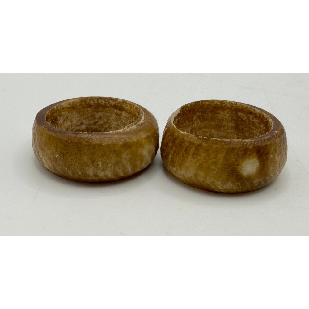 2 Hand Carved Wooden Band Rings Natural Brown 1/4" Wide Band Size‎ 5 Ring